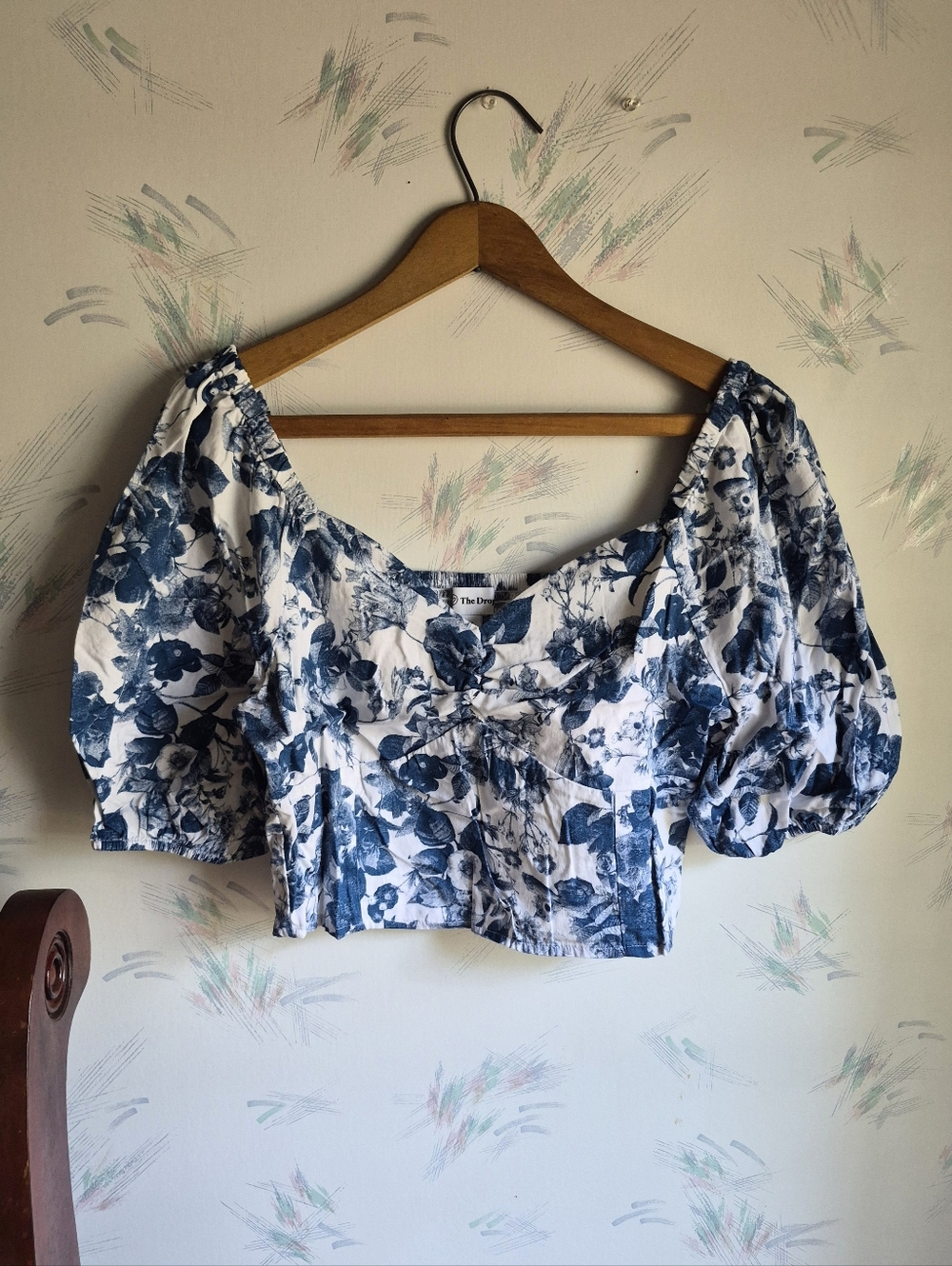 The Drop Blue White Floral Print Crop Top M